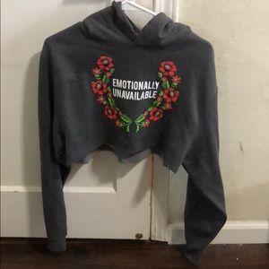 cropped hoodie “EMOTIONALLY UNAVAILABLE”